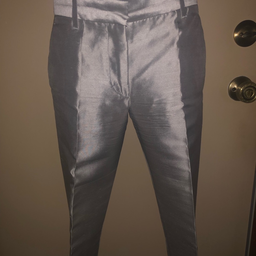 Marc by Marc Jacobs cream color capri’s.